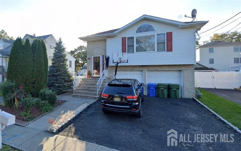 200 Buchanan St in Linden, NJ - Building Photo