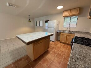 1101 AVE C in Yuma, AZ - Building Photo - Building Photo