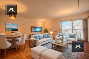 50-56-56 Broadlawn Park in Boston, MA - Building Photo