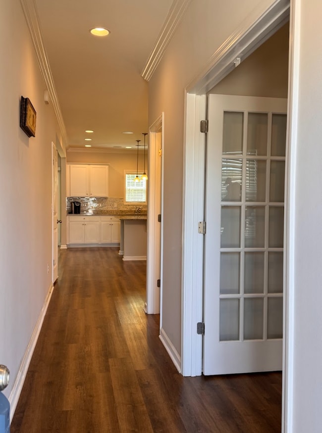 320 Alameda Ln in Anderson, SC - Foto de edificio - Building Photo