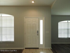 1535 Heartwellville St NW in Palm Bay, FL - Foto de edificio - Building Photo