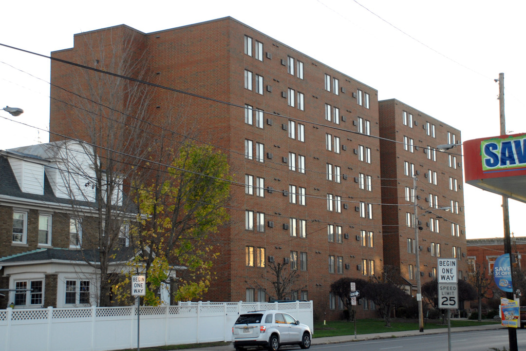 Philipsburg Towers in Philipsburg, PA - Building Photo