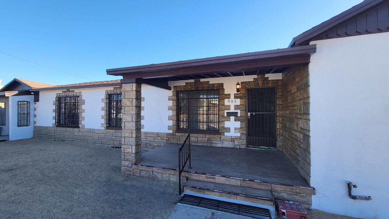 906 Driver Cir in El Paso, TX - Building Photo