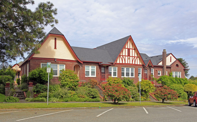 3102 Norton Ave in Everett, WA - Foto de edificio - Building Photo