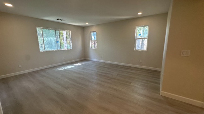 39391 Tiburon Dr in Murrieta, CA - Foto de edificio - Building Photo