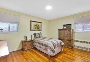 255-11 87th Ave in Queens, NY - Building Photo - Building Photo