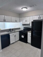 2074 Oak Park Ln in Decatur, GA - Building Photo - Building Photo