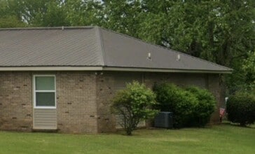 25600 Smithfield Rd in Elkmont, AL - Building Photo - Building Photo