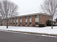 Cokato Parkview Apartments and Townhomes in Cokato, MN - Building Photo - Building Photo