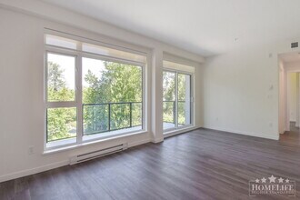 14257-1103A 103A Ave in Surrey, BC - Building Photo - Building Photo