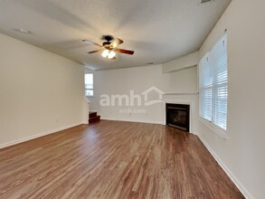 13340 Philip Michael Rd in Huntersville, NC - Foto de edificio - Building Photo