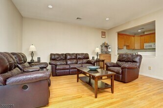 643 Old Dover Rd in Morris Plains, NJ - Building Photo - Building Photo