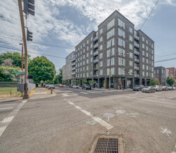 Windsor Buckman in Portland, OR - Building Photo - Building Photo