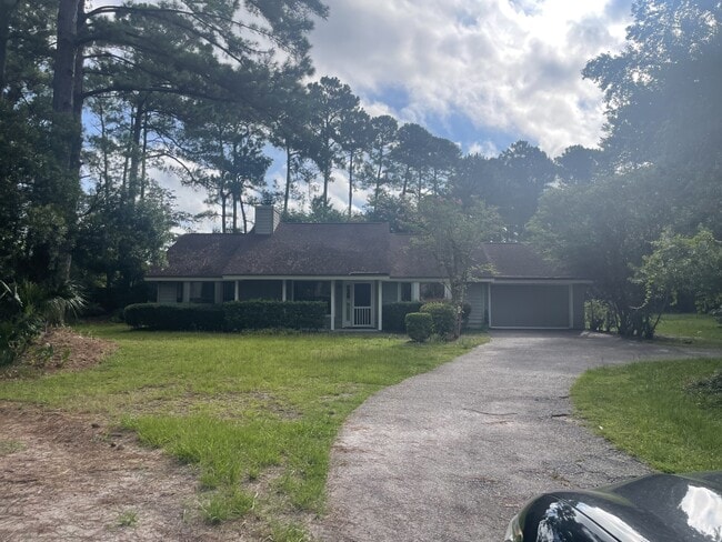 property at 54 Sugaree Dr