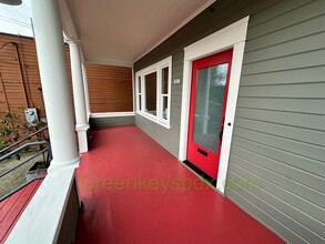 3803 SE Gladstone St in Portland, OR - Building Photo - Building Photo