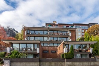 Harbor Terrace in Tacoma, WA - Foto de edificio - Building Photo