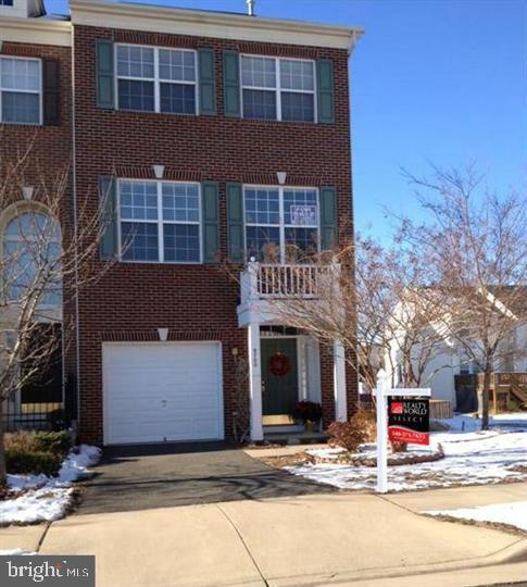 9700 Kennoway Ct in Linton Hall, VA - Building Photo
