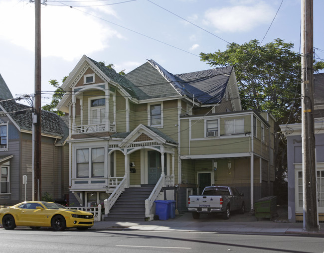 70 E Julian St in San Jose, CA - Foto de edificio - Building Photo