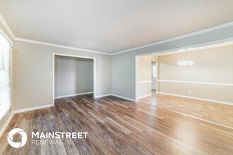 4709 Andrea Way in Louisville, KY - Building Photo - Building Photo