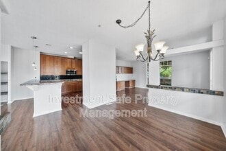 2921 Sunset Hills in Escondido, CA - Building Photo - Building Photo