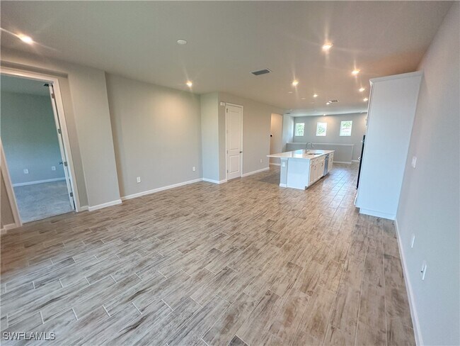 property at 4551 Arboretum Cir