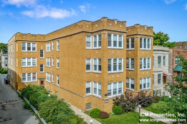 4816 N Wolcott Ave, Unit 4837-3B in Chicago, IL - Foto de edificio - Building Photo