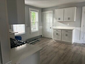 27 Taunton Ave-Unit -1 in Rockland, MA - Building Photo - Building Photo