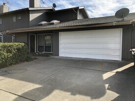 1706 Humboldt Ave in Davis, CA - Building Photo