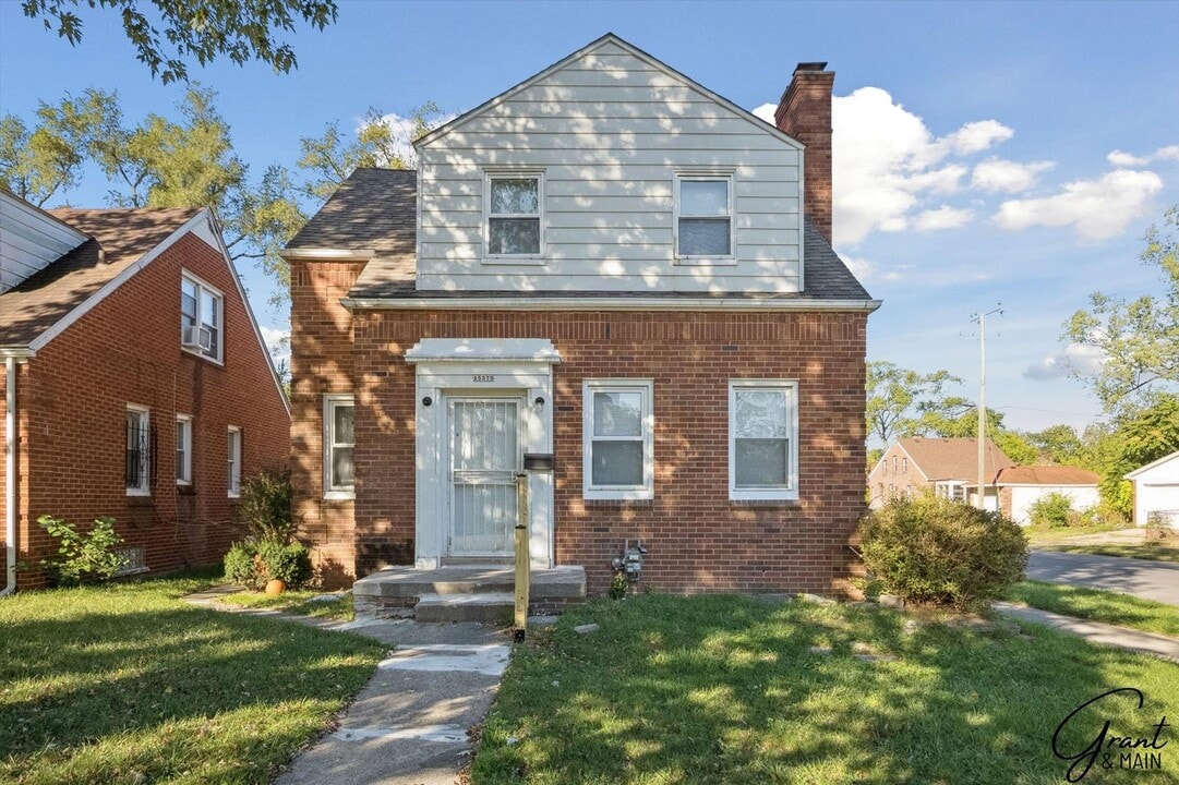 15375 Sussex St in Detroit, MI - Building Photo