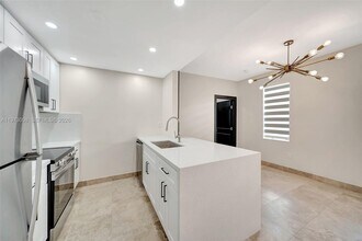 1502 Jefferson Ave in Miami Beach, FL - Building Photo - Building Photo