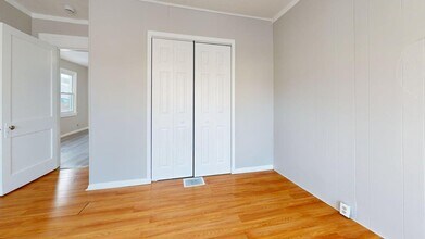 3272 W 50th St in Cleveland, OH - Building Photo - Building Photo