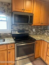 77 Castle Harbor Dr in Toms River, NJ - Building Photo - Building Photo