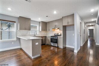 414 S 16th St in Newark, NJ - Building Photo - Building Photo