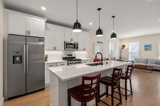 11 Dexter St in Boston, MA - Building Photo - Building Photo
