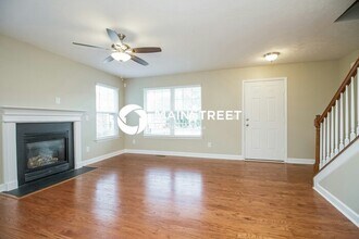 681 Smoky Mountains Dr in Gallatin, TN - Building Photo - Building Photo