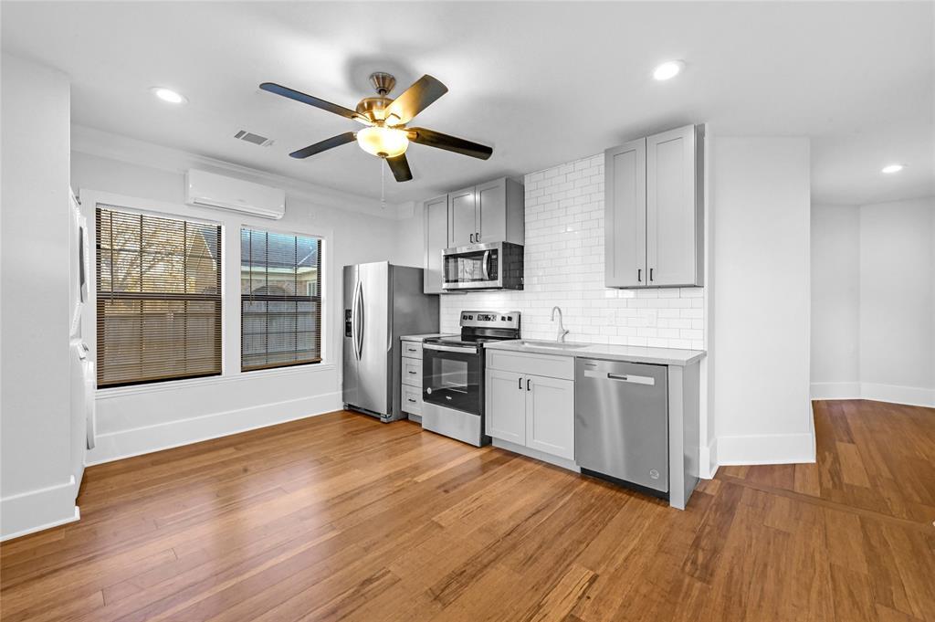 1633 Fourcade St, Unit A in Houston, TX - Building Photo