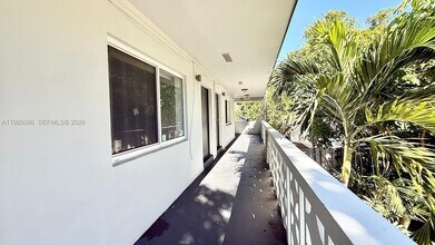 42 SW 14th St in Dania Beach, FL - Building Photo - Building Photo