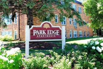 Gateway Trail Apartments in St. Paul, MN - Foto de edificio - Building Photo