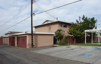 12821-12841 Flower St in Garden Grove, CA - Building Photo - Building Photo