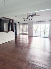 500 Tiki Dr, Unit #214D in Tiki Island, TX - Building Photo - Building Photo