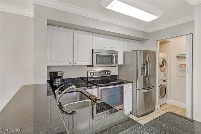 property at 1265 Wildwood Lakes Blvd