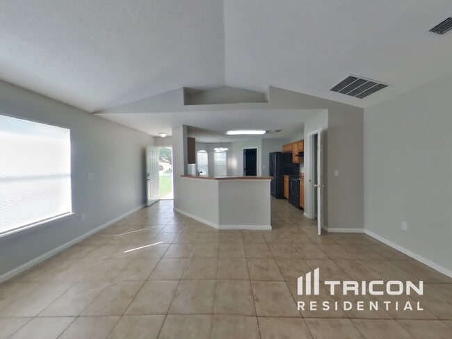 3134 Wavering Ln in Middleburg, FL - Building Photo - Building Photo