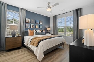 Hawthorne at the Forest in Wake Forest, NC - Foto de edificio - Building Photo