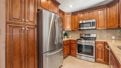1701 SW 12th Ave in Fort Lauderdale, FL - Building Photo - Building Photo