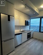 2920 Hwy 7 in Vaughan, ON - Building Photo - Building Photo