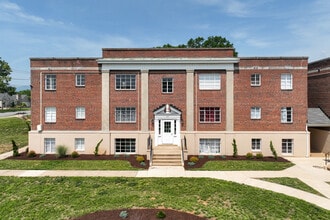Gardens at Grandin in Roanoke, VA - Building Photo - Building Photo