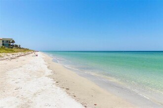 1660 Gulf Blvd in Clearwater, FL - Building Photo - Building Photo