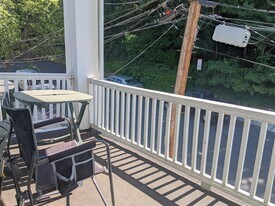 64 Linden Ave, Unit 2 in Somerville, MA - Building Photo