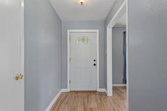 24338 Redbud Ave in Porter, TX - Foto de edificio - Building Photo