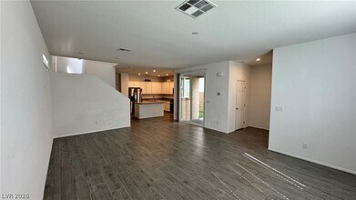 10563 Sariah Skye Ave in Las Vegas, NV - Building Photo - Building Photo